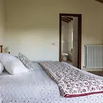 Il Poggio Degli Scoiattoli Bed and Breakfast 3*