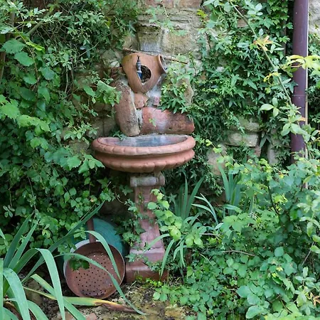 Il Poggio Degli Scoiattoli Bed and breakfast 3*